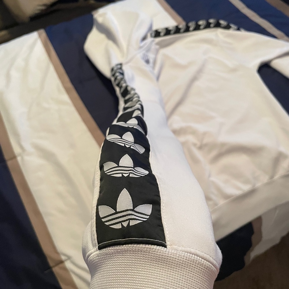 Adidas jacket - Picture 4 of 4